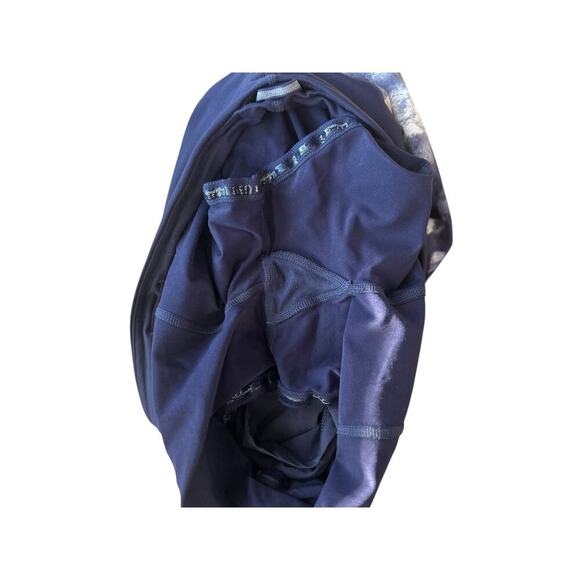 Lululemon Skort: Chase Me Inkblot White Indigo Blue, Skirt Shorts Women's 4, EUC - Picture 10 of 14